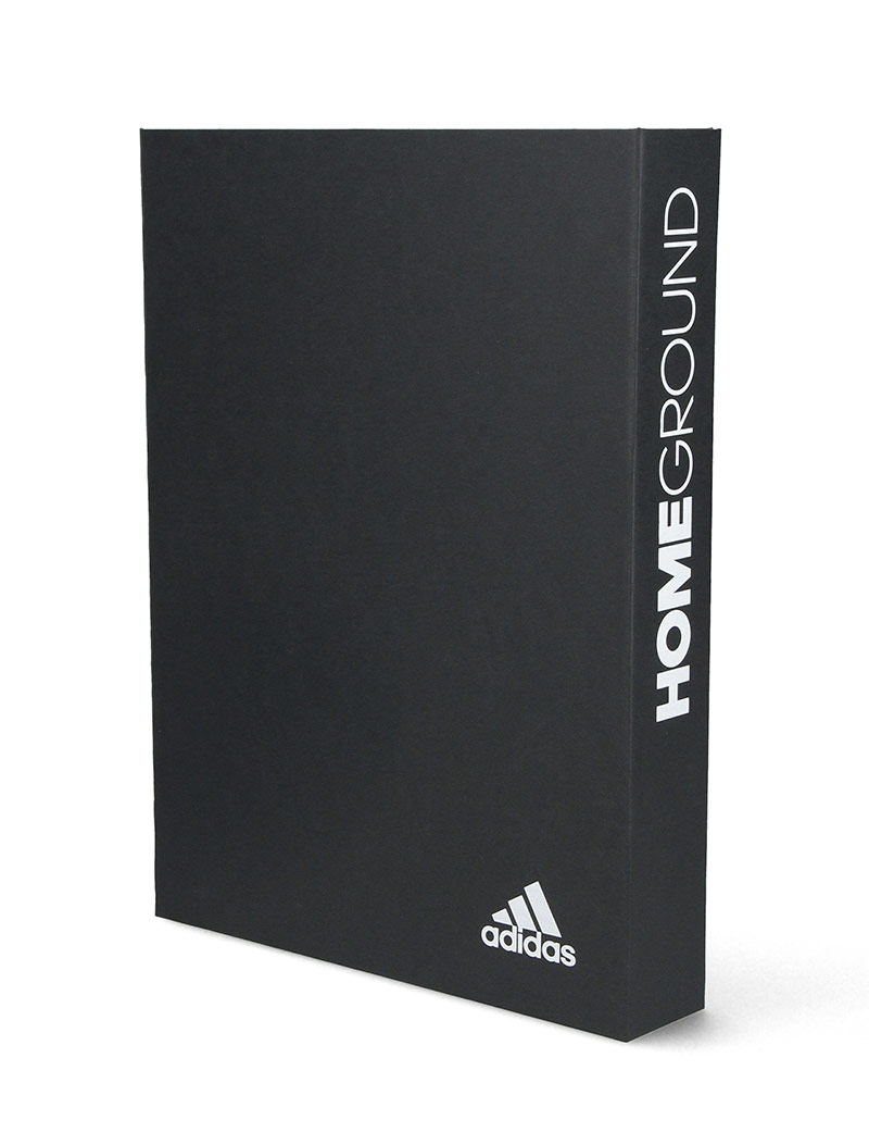 Verpackung mit Logo — adidas